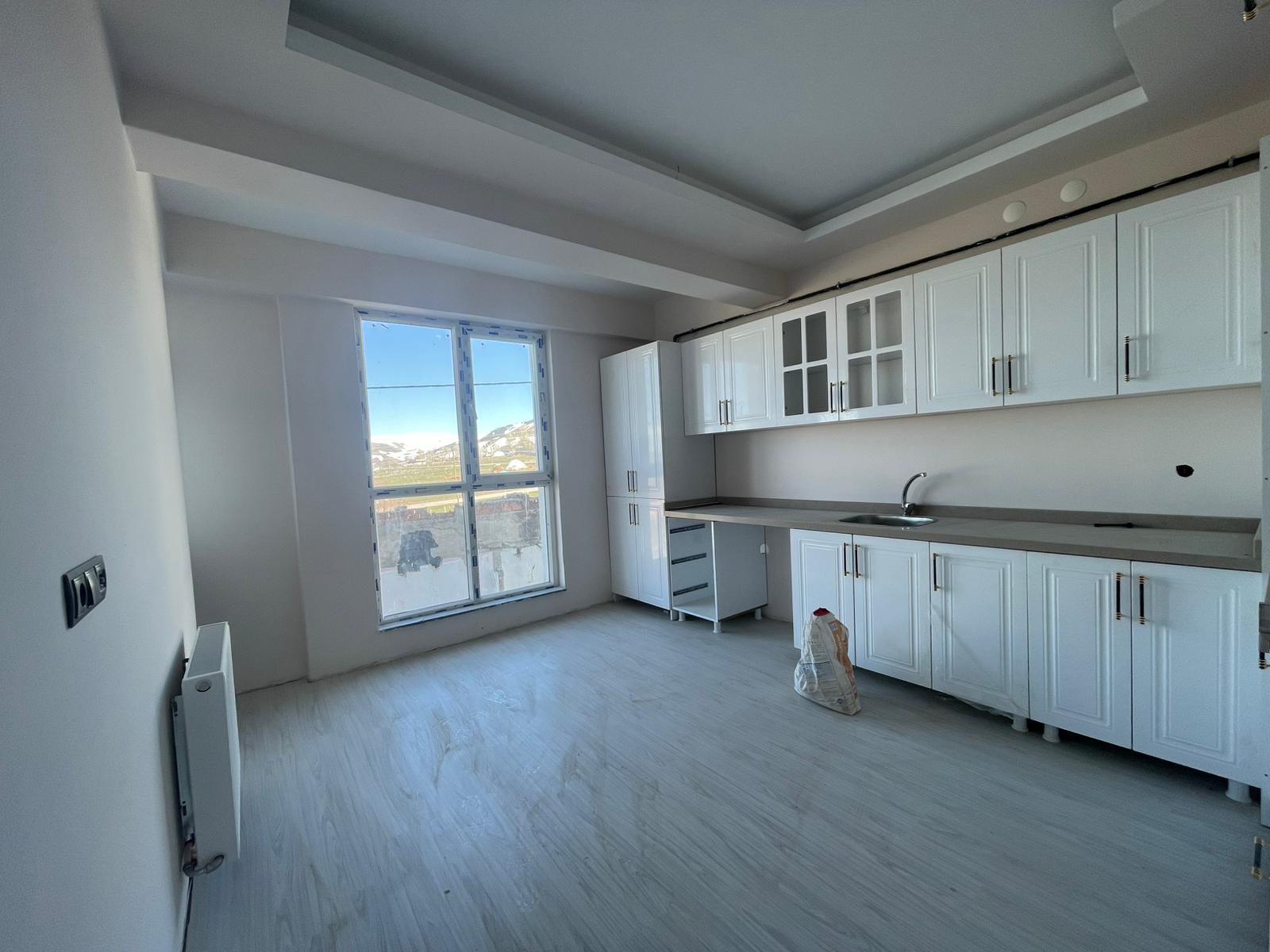 ABDURRAHMAN GAZİ'DE SATILIK 3+1 DAİRE